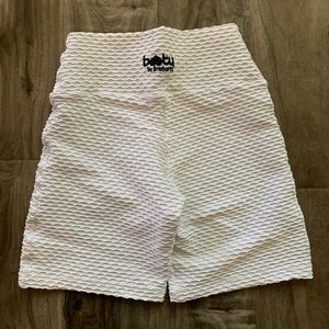 Booty by brabants white croco shorts never worn
